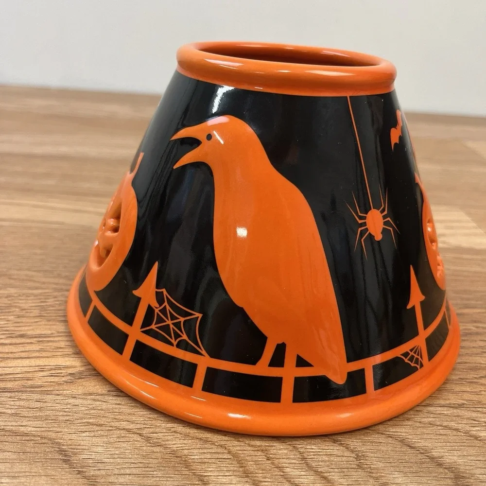 White Barn Candle Company Halloween Ceramic Shade Owl Crow Pumpkins Spiders Bats - Picture 4 of 8